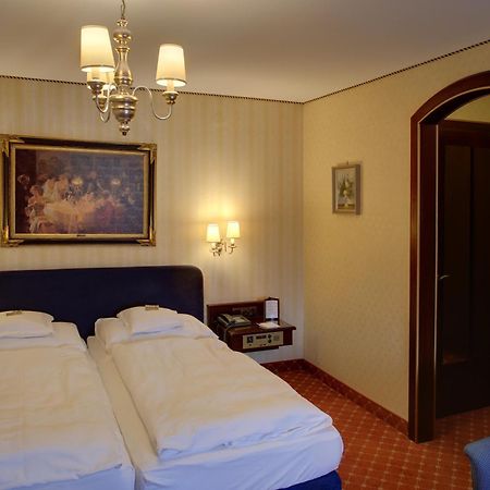 Hotel Brauereigasthof Landwehr-Braeu Reichelshofen Habitación foto