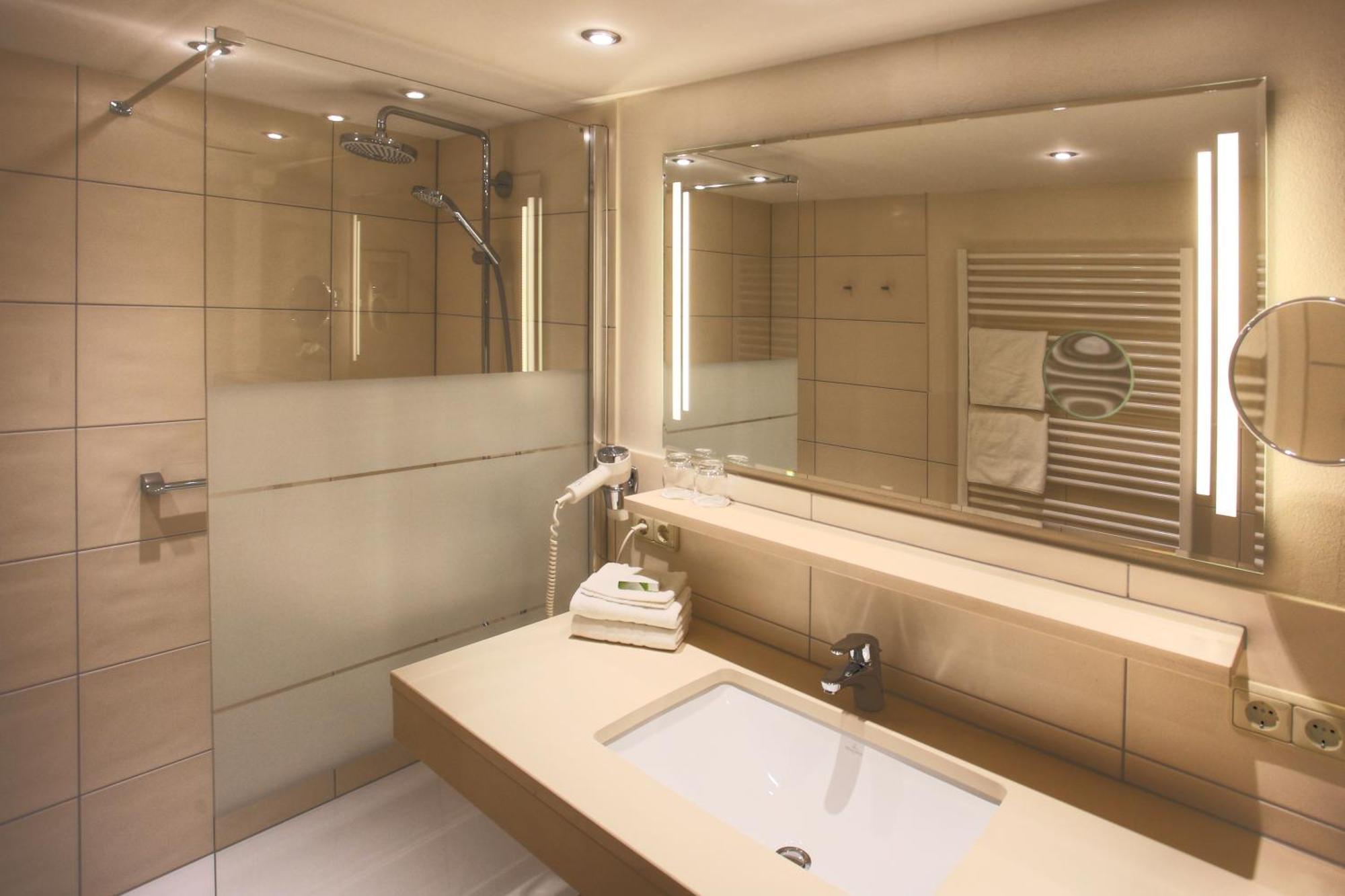 Hotel Brauereigasthof Landwehr-Braeu Reichelshofen Habitación foto